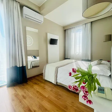 Mediterraneo 3* Lido di Latina